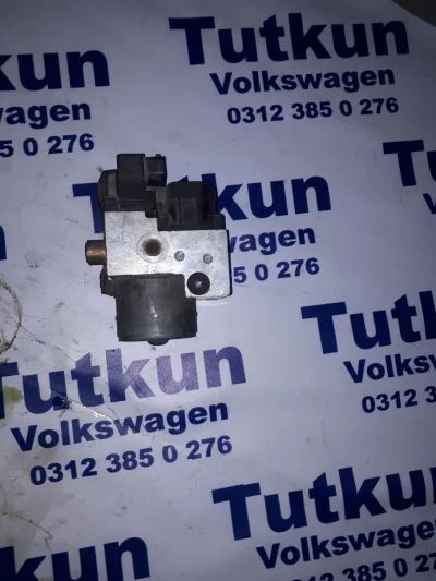 8E0 614 111 B VOLKSWAGEN PASSAT ABS BEYNİ