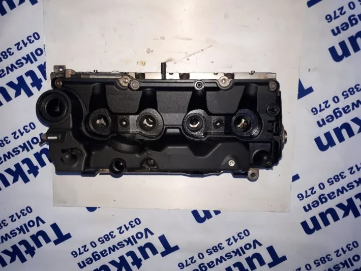 VOLKSWAGEN GOLF 7 1.6 TDİ CLH MOTOR SİLİNDİR KAPAĞI