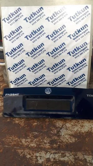 VW PASSAT 1997-2000 MODEL LACİVERT RENK ÇIKMA BAGAJ KAPAĞI