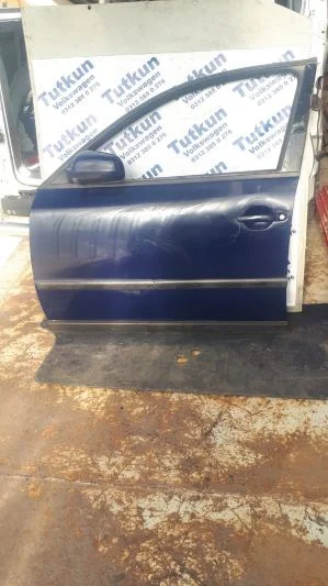 VW PASSAT 1997-2000 MODELLERE UYUMLU LACİVERT RENK HATASIZ SOL ÖN KAPI