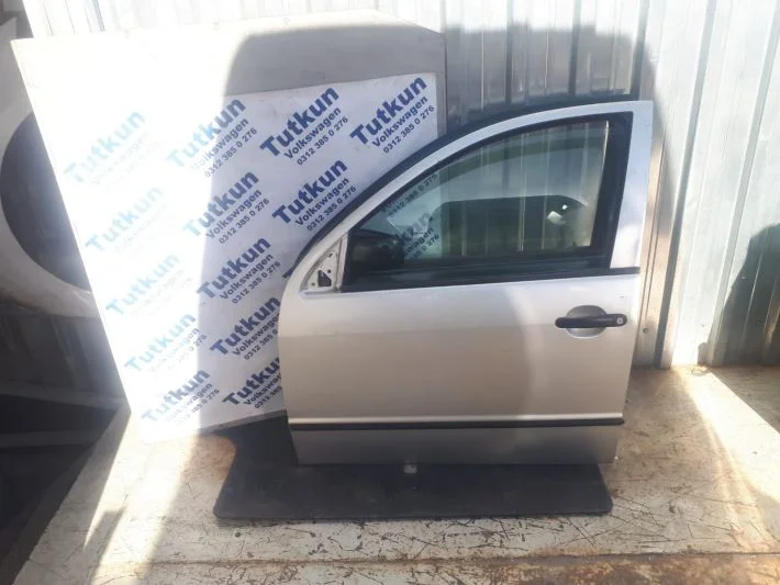 SKODA FABİA 2001-2009 GÜMÜŞ GRİ RENK HATASIZ SOL ÖN KAPI