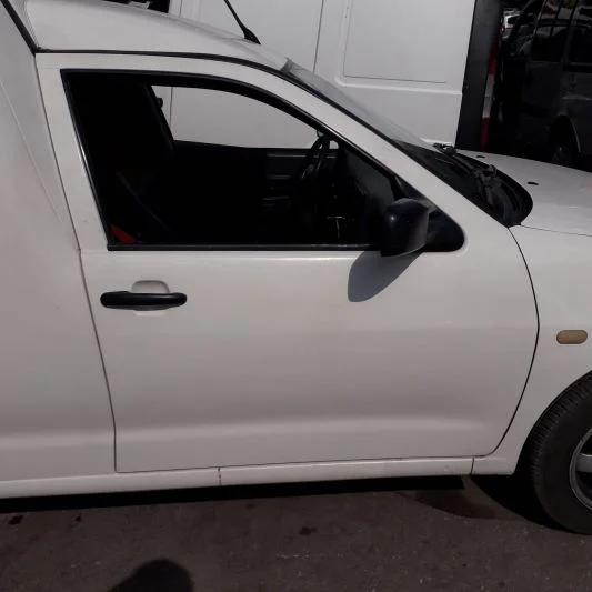 VW CADDY SAĞ ÖN KAPI BEYAZ RENK ÇIKMA
