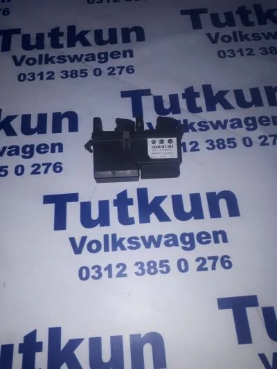 3B4959793 VW PASSAT 1997-2000 4LÜ CAM DÜĞMESİ
