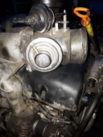 VW TRANSPORTER T5 2.5 EGR