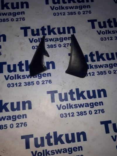 VW TRANSPORTER T5 AYNA MUSKASI -AYNA DİBİ ÜÇGEN PLASTİĞİ
