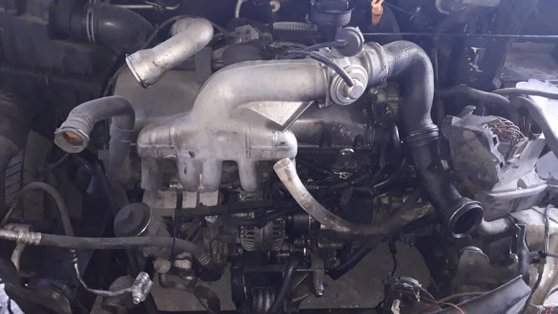 VW TRANSPORTER T5 2.5 AXD ÇIKMA ORJİNAL MOTOR