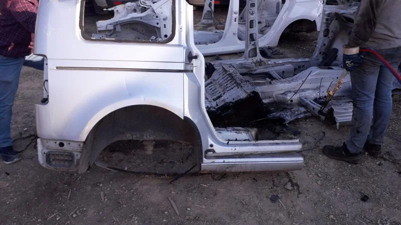 VW CADDY 2004-2004 GÜMÜŞ GRİ RENK SAĞ ARKA ÇAMURLUK