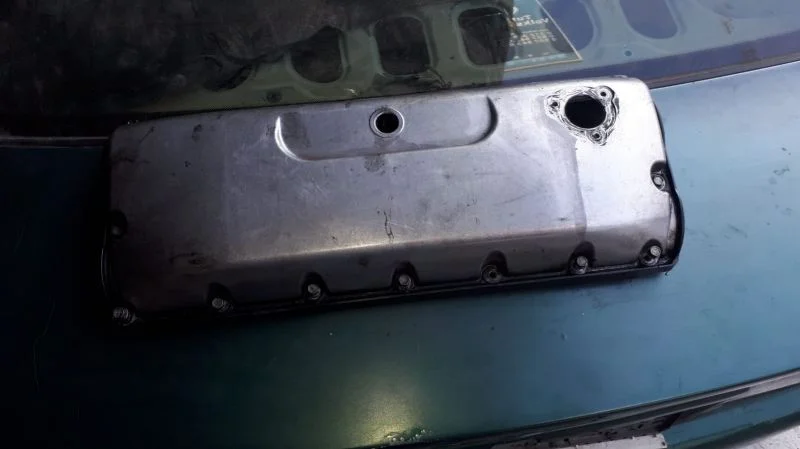 VW TRANSPORTER T.5 AXD KÜLBÜRETÖR KAPAĞI