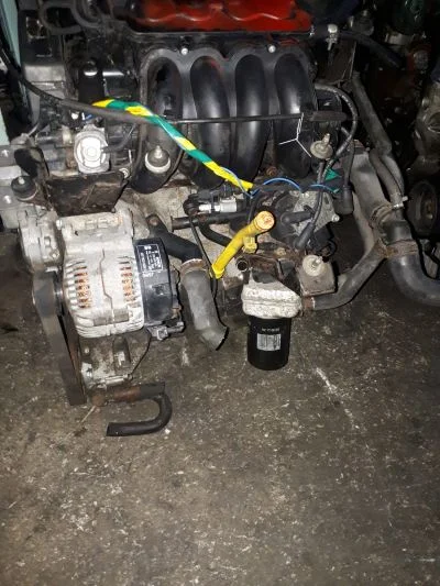 VW GOLF 4 1.6 AKL ÇIKMA MOTOR