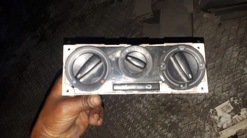 VW TRANSPORTER T4 KALÖRİFER KUMANDA PANELİ -kalörifer düğmesi