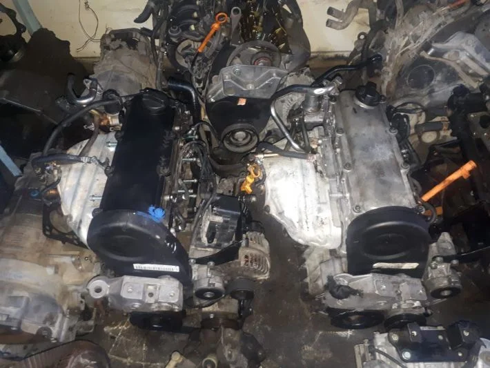 AUDİ A3 1.6 BENZİNLİ BSE KODLU ÇIKMA MOTOR