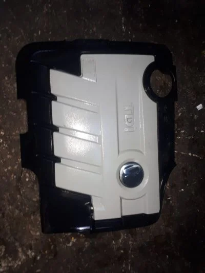 VW TİGUAN 2.0 TDİ MOTOR ÜST PLASTİĞİ