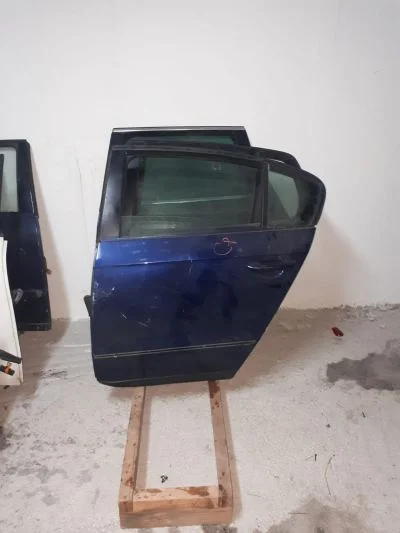 VW PASSAT LACİVERT RENK SOL ARKA KAPI