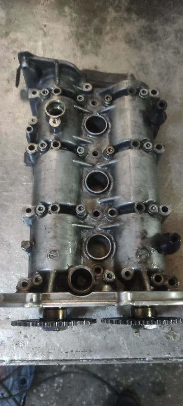 skoda fabia 1.2 cgp-azQ eksantrik mili külbütör kapağı