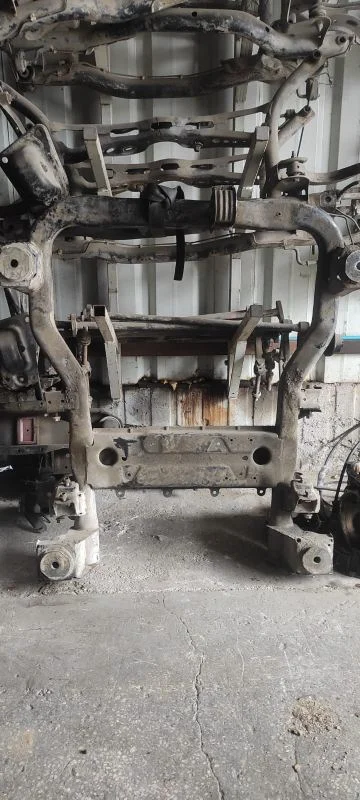 VW TRANSPORTER T5-T6-T7 MOTOR BEŞİĞİ TRAVERS